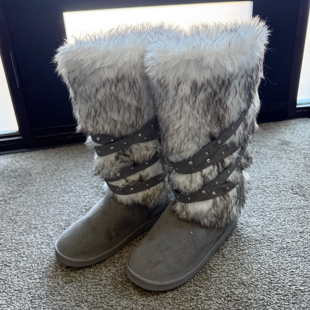 Gray Faux Fur Women's Boots